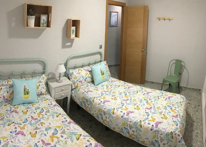 Piso La Compania דירה